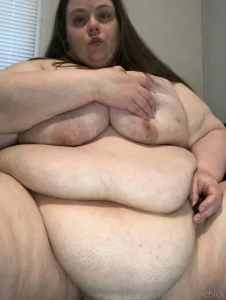 Look at all the folds and rolls