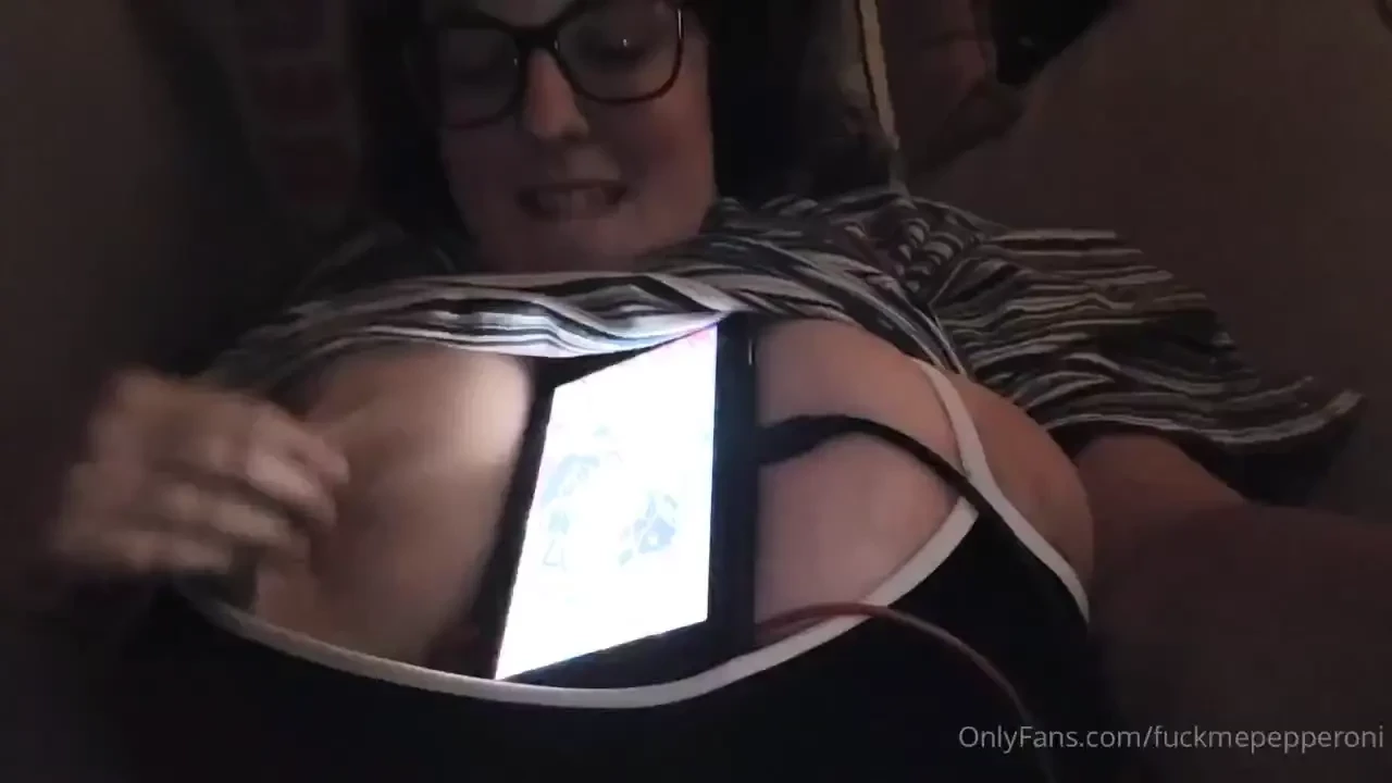 What can i hide between em 