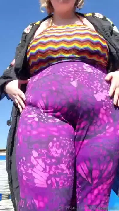 I love pulling my tits out everytime its sunny hehe 