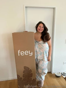 Someone got me a new plant baby for my birthday it made me really