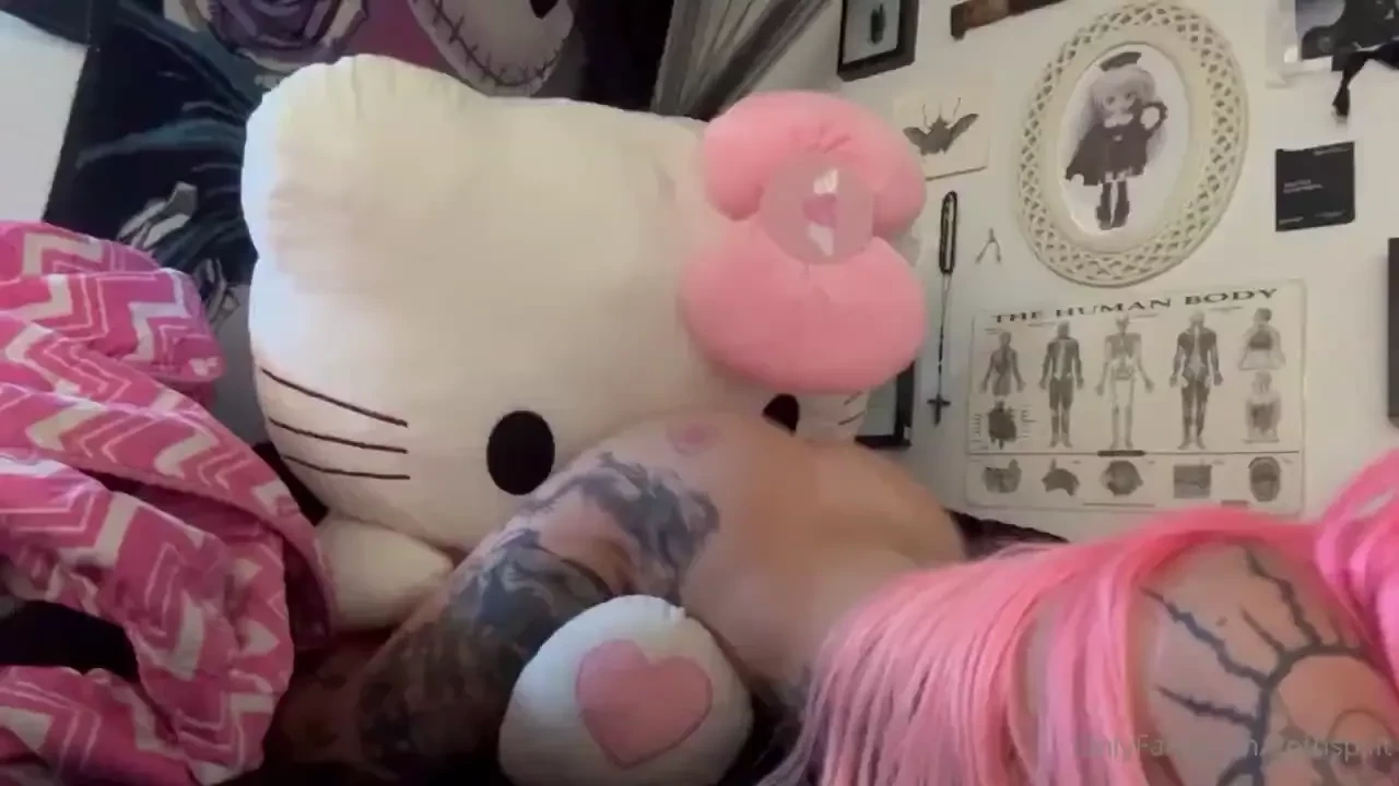 She really said hello kitty xd 