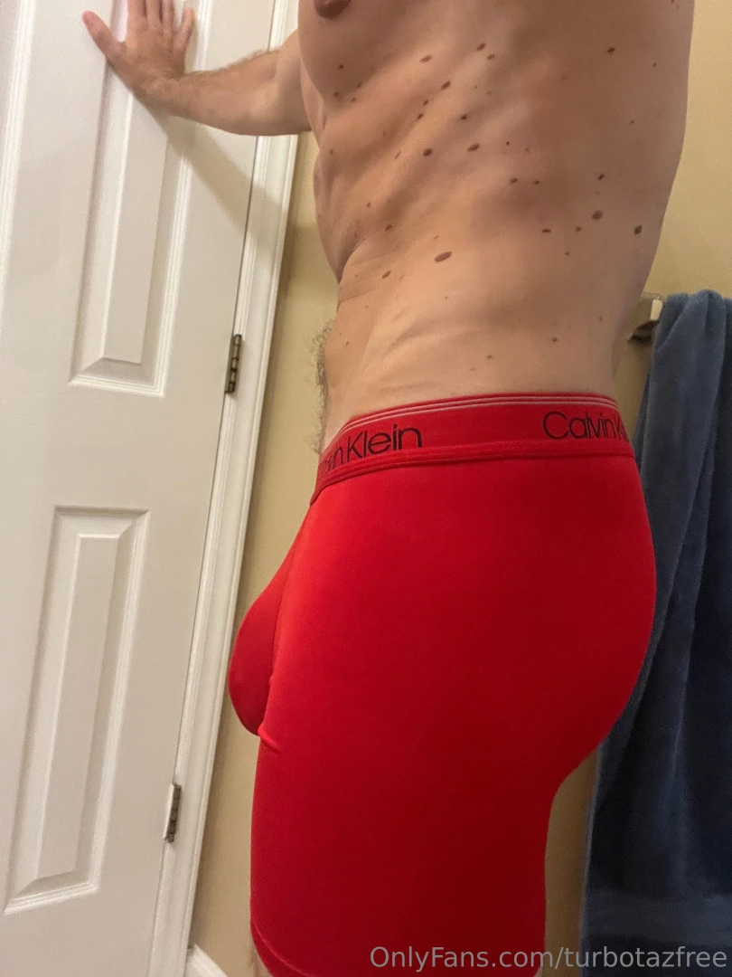 Pick one the glisten or the bulge 