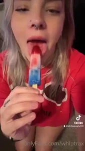 I can t help it guys i m sooo ready for halloween and dressing up is part 3