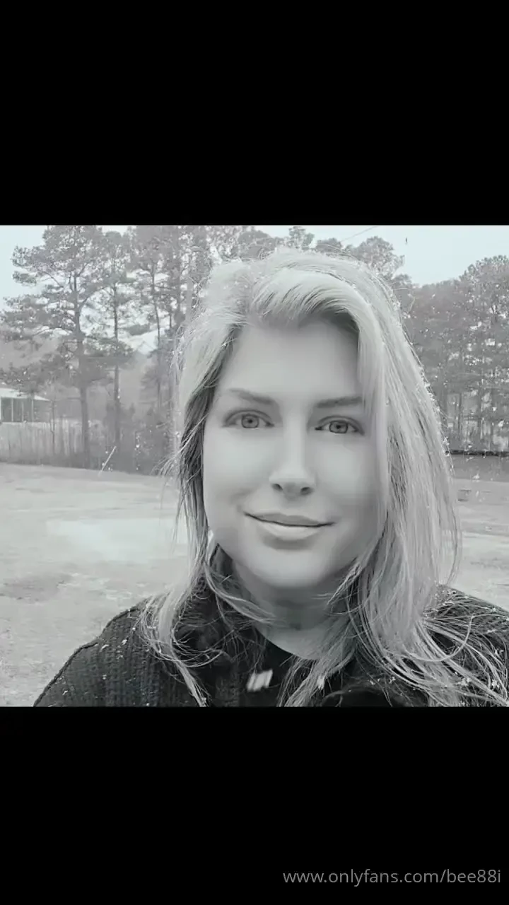 It s snowingggg i wish i wasn t broken and could make content part 1 