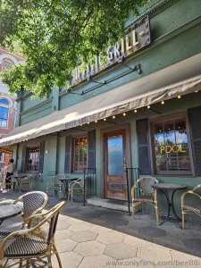 Ate at the mystic grill from the vampire diaries today not my first part 1