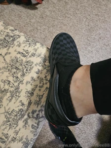 Finally got my new shoes you bought me these other ones were about to part 2