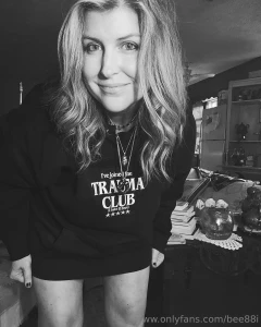 Work dayyyy and my beautiful new trauma club shirt i got a hoodie too part 1