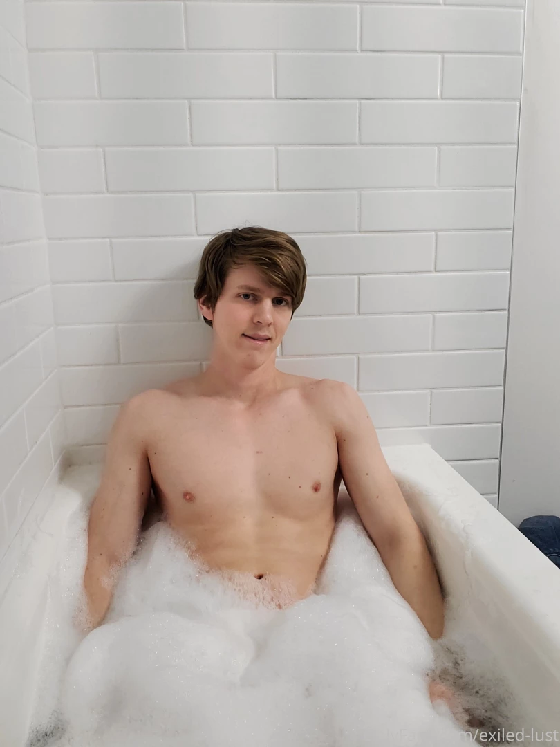 I d love for you to come get wet with me 