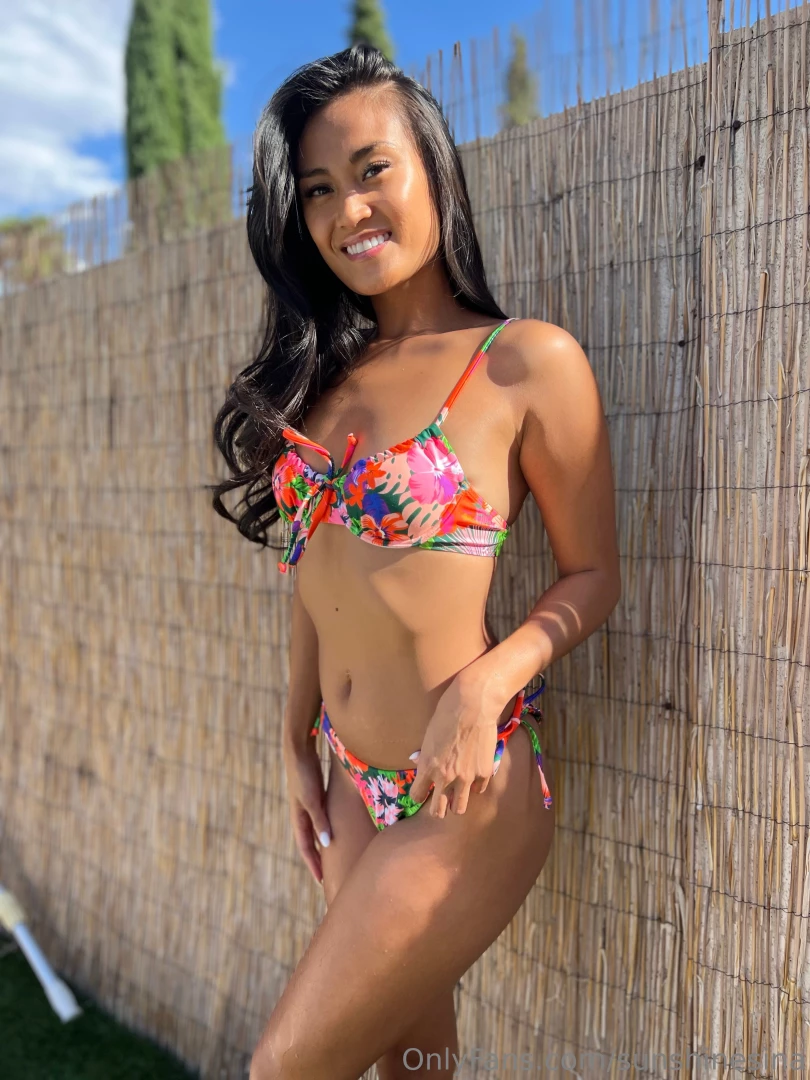 Just wanna wish you a happy weekend with this beautiful smile 