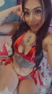 Bout to start my live who s uppppp