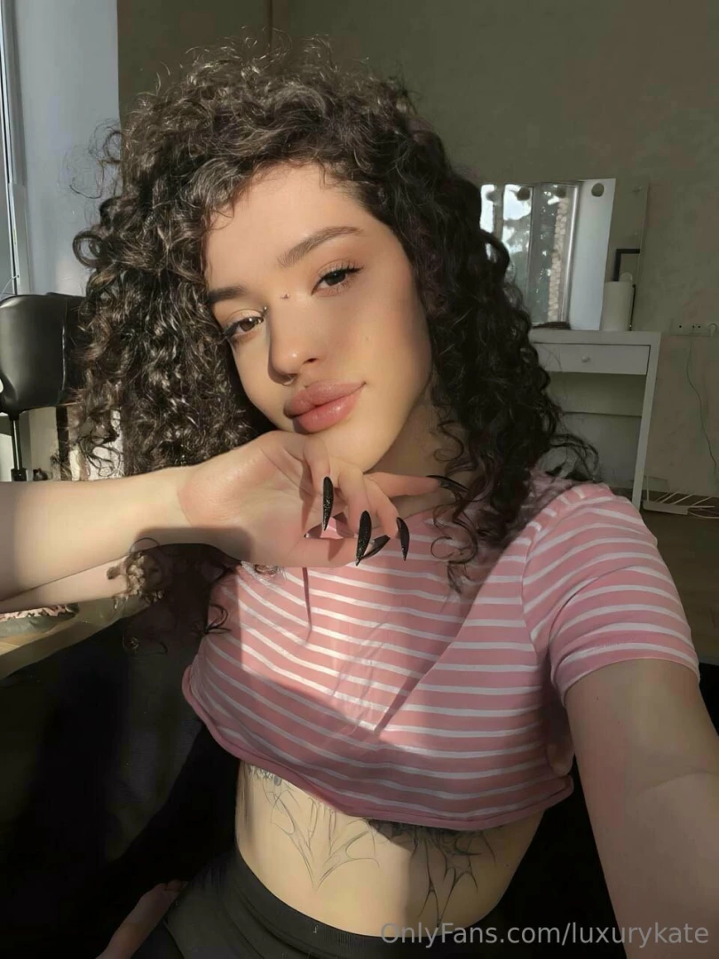 She medusamedusa needs your cock more than ever this beauty will play part 43 