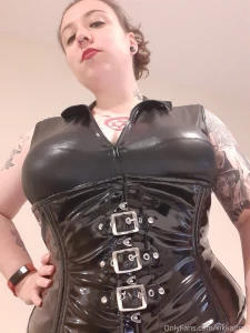 I am waiting for your keys locktober