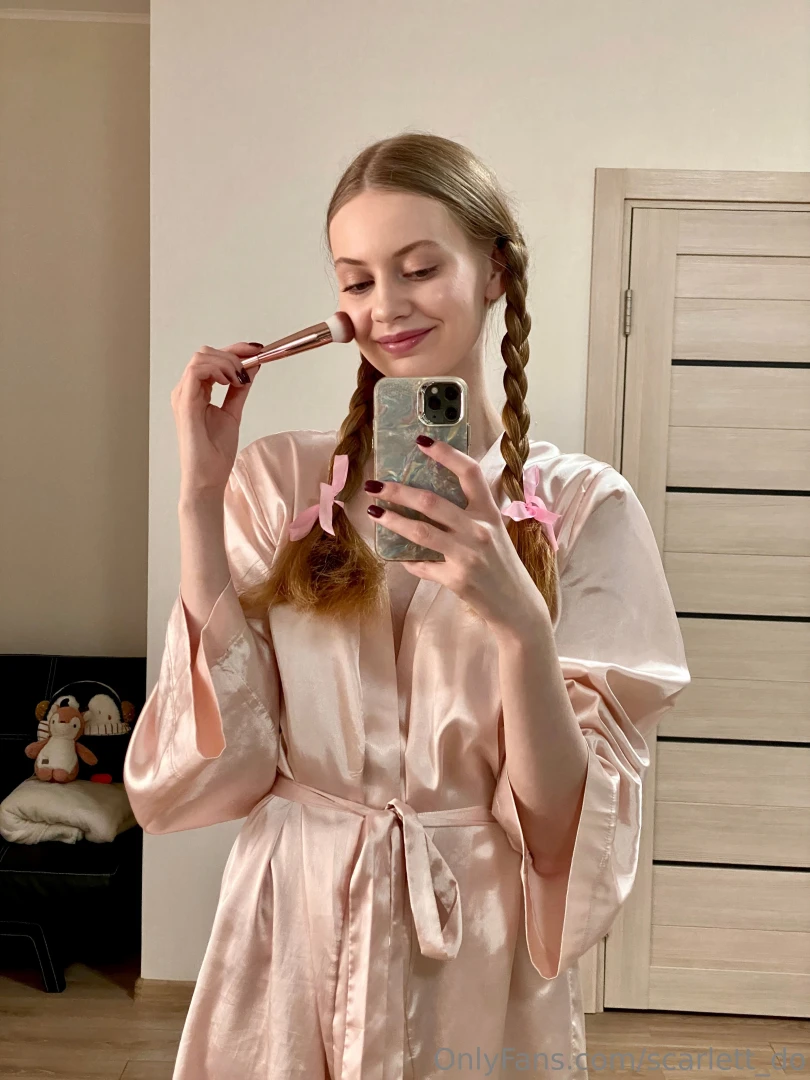 I love this girly routine getting ready slowly doing hair makeup 