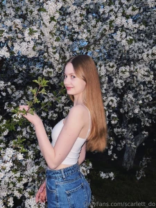 Floral mood flowers around flowers in the middle of me there are never part 1