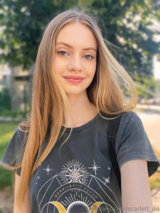 Straightened my hair today what do you think