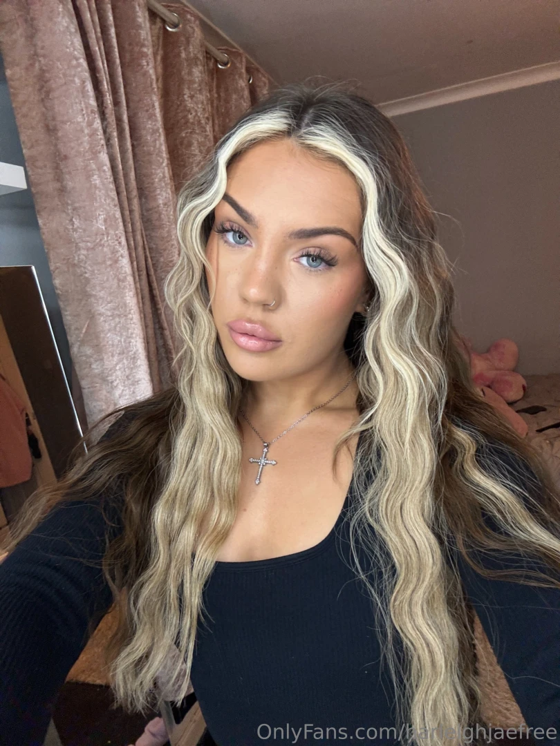 Need someone to keep me company onlyfans com harleighjae 