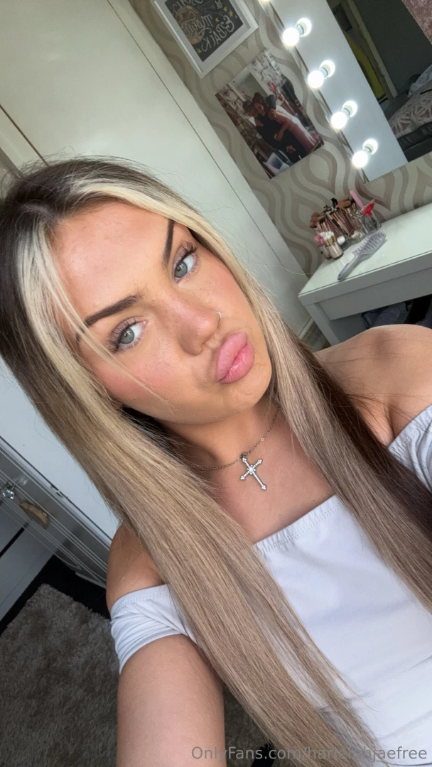 I look better with on my face see here onlyfans com harleighjae 