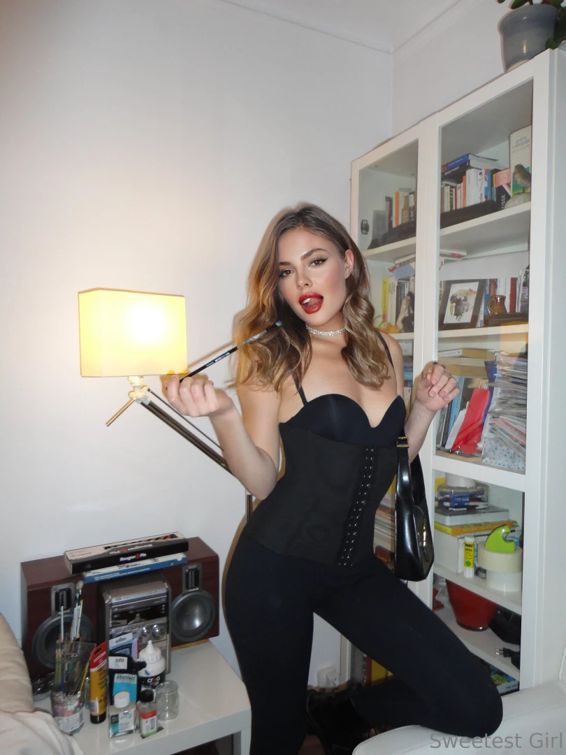 Caught your attention yet good cause now i m not letting go 