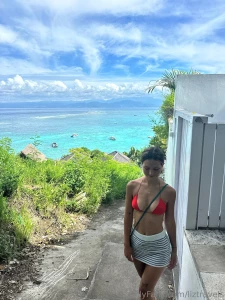 No filter- the water really looks like that and so do my boobs part 2