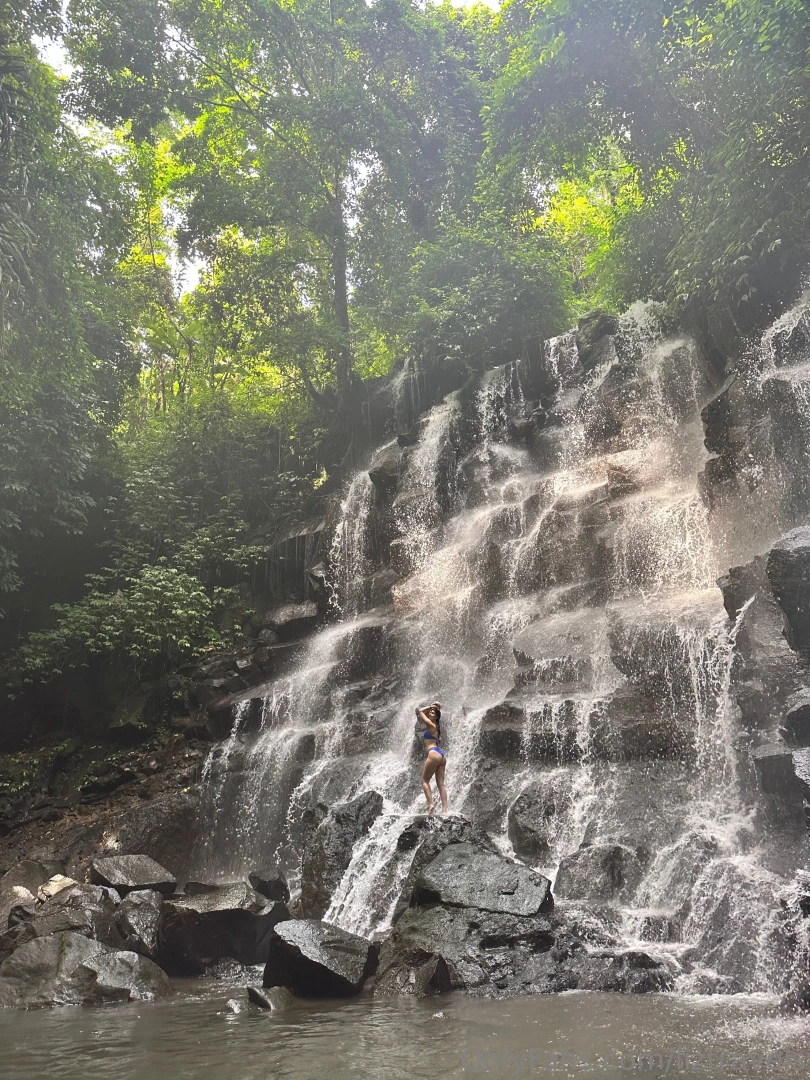 The very famous waterfall in ubud 