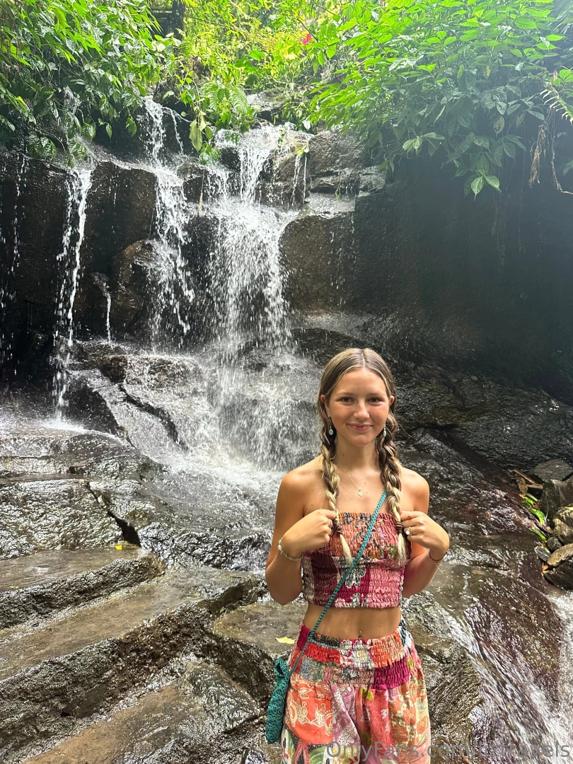 The very famous waterfall in ubud part 1 