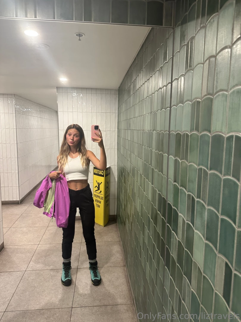 Exploring australia rented a car doing a little camping roadtrip soon 