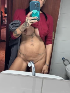 I love bathrooms part 4