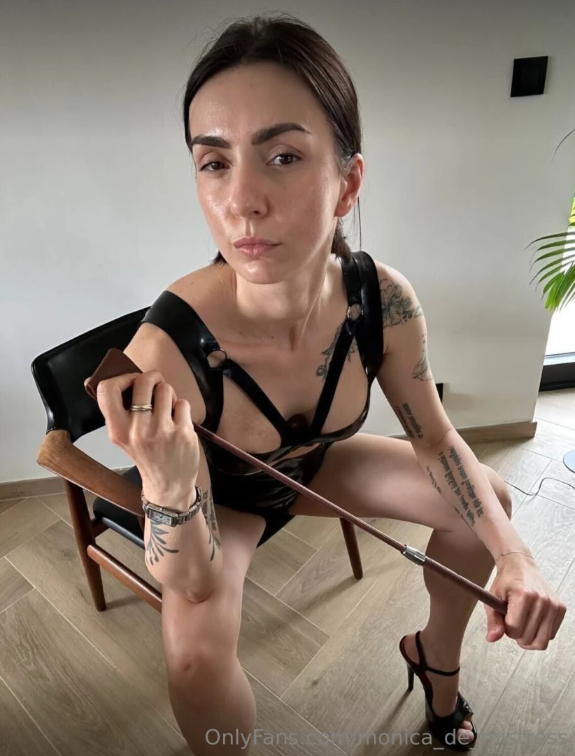 Today i m in the mood to give out commands and not just for fun i want 