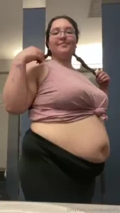 I think that my belly is the most beautiful belly in the gym i had