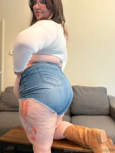 The outfit is ready want to take me to pig out in public part 5