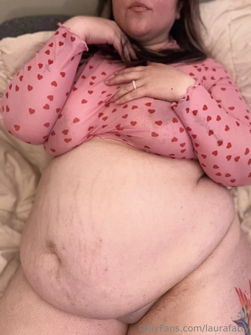 Do you want to pretend that i am your fat pillow part 1 