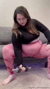 In todays fitness class -bicep curl -sumo squat - and hot to carry