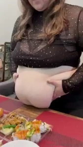 Wanna eat what it is onthe table