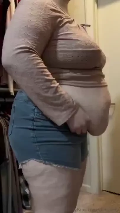 I just love to have a big belly to play with 