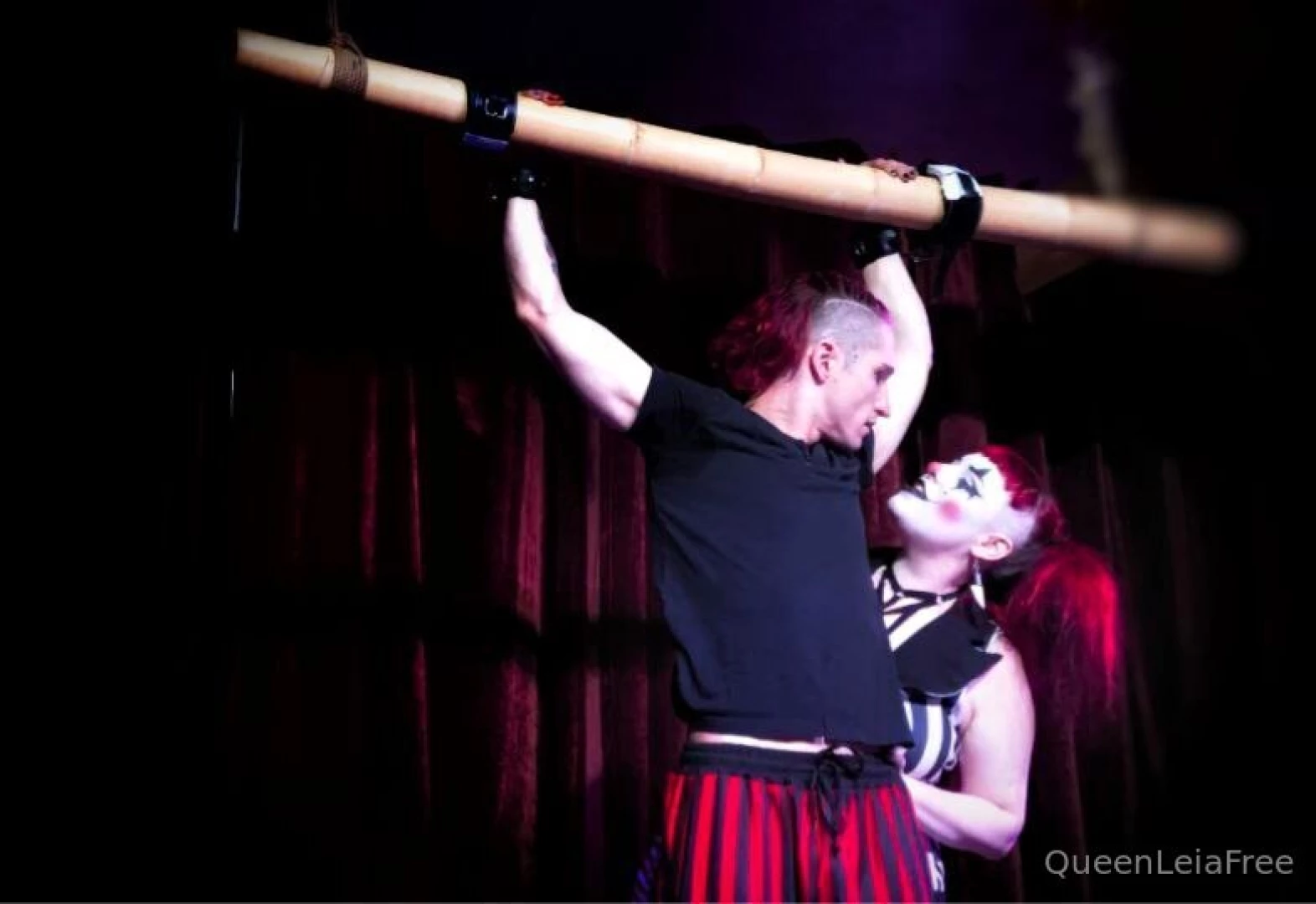 Clowning around with ciemny wolf part 1 