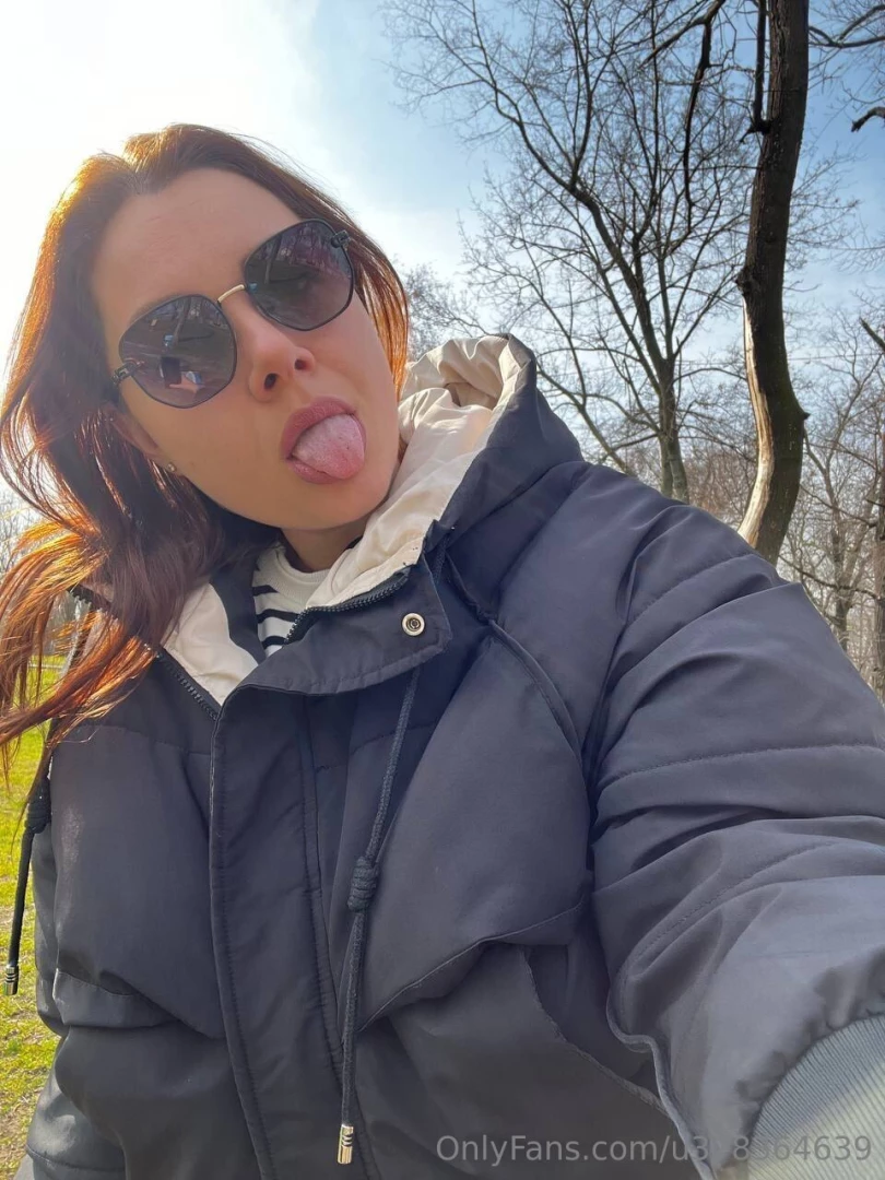 Today is an explosion of colors and energy let s plunge into the world 