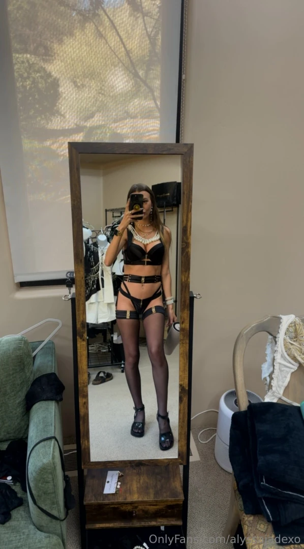 Should i leave the pearls on when i take everything else off part 1 