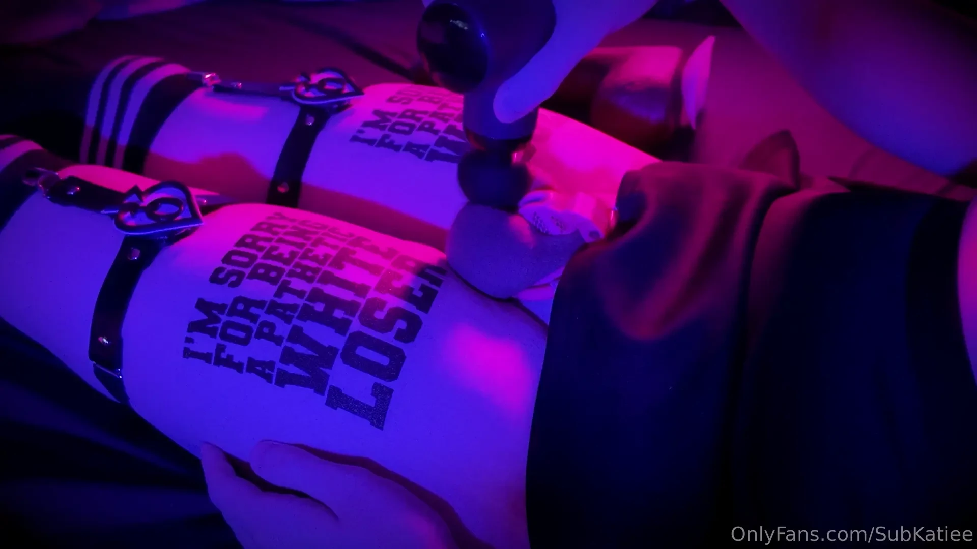 A pathetic wh te loser spurting out of her cage this is one of the part 1 