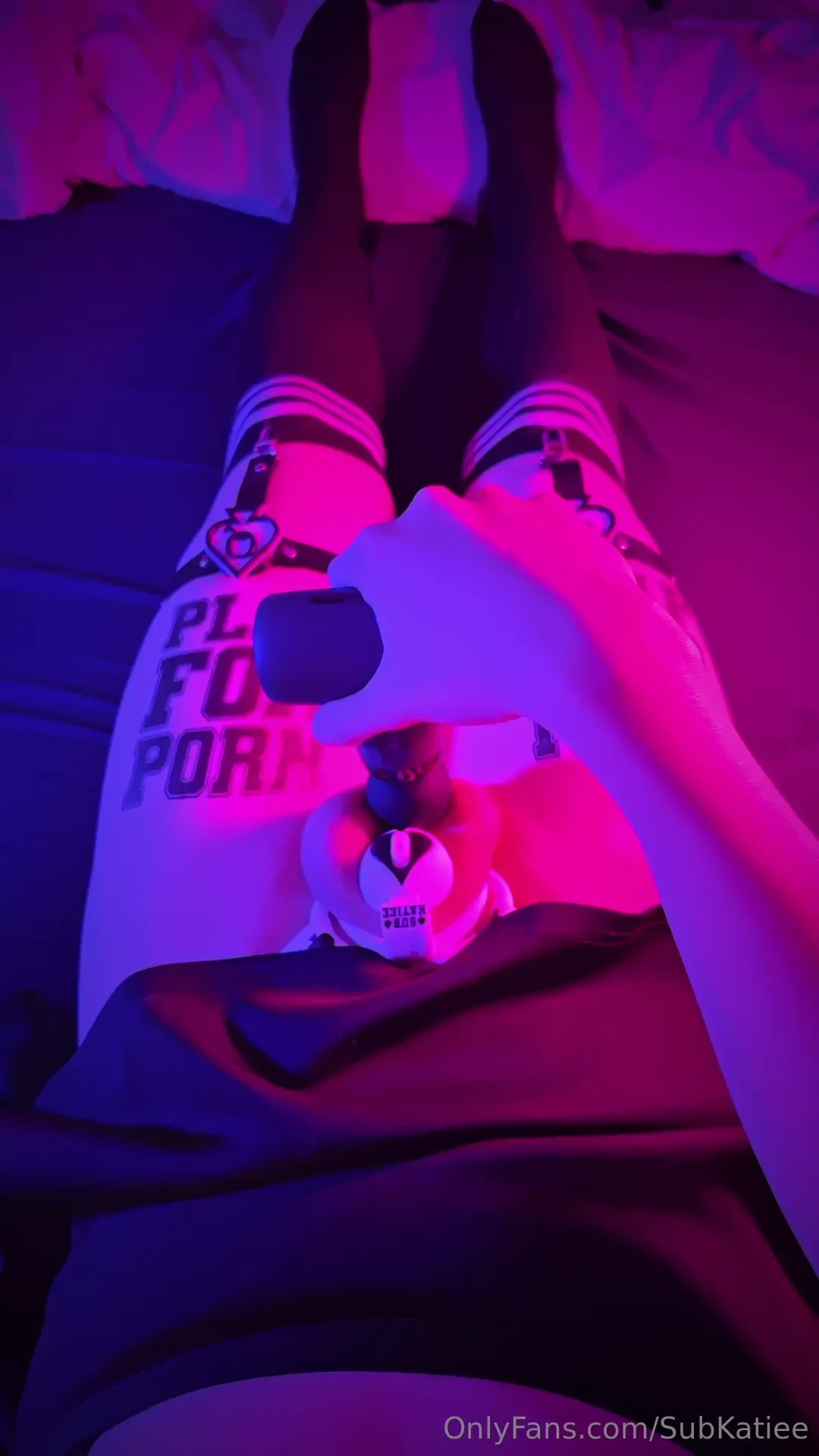 Scrambling my beta eggs in the custom spade cage i made really does 