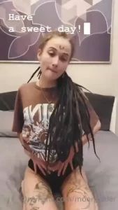 Sexting do you know that pen pal causes a strong orgasm and that it is part 1