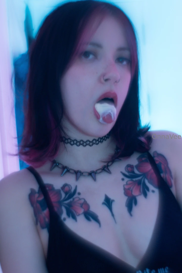Im cool but my vip page is cooler onna_vee 
