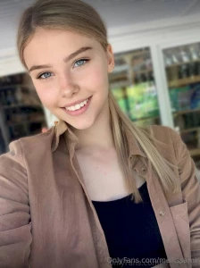 Free subscription today only anna dolly subscribe and message me to part 210