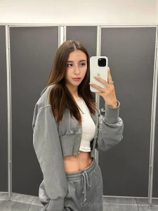 Hot girl iisabella_love this innocent cutie iisabella_love loves to part 25