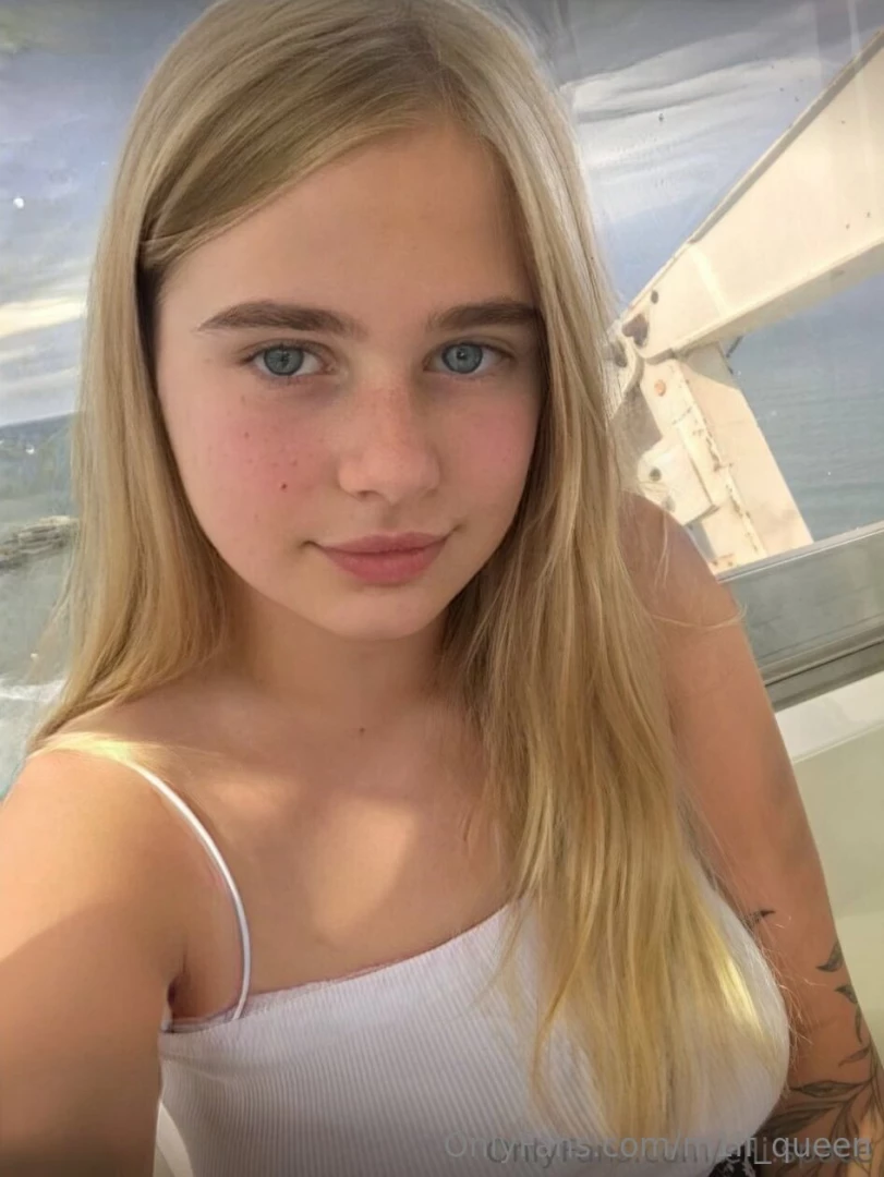 Click here - elli space this cutie is online and horny show her some part 261 