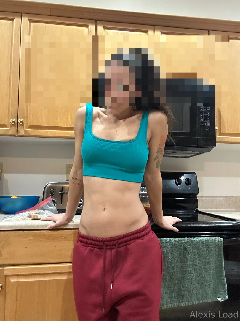 This is how i m showing up to the gym today would you talk to me or 