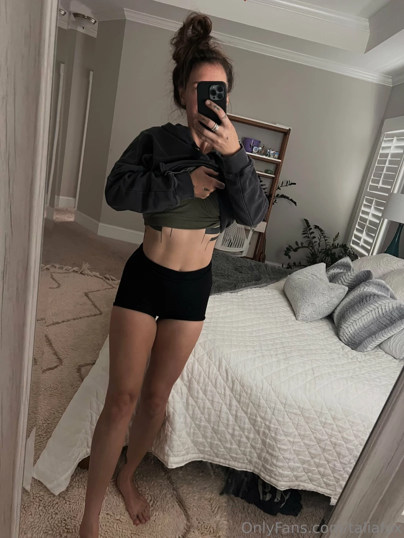 I just want to wear minimal clothing forever 