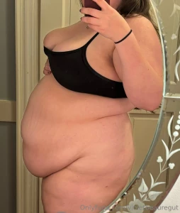 I was working on my mom-bod yesterday am i round enough