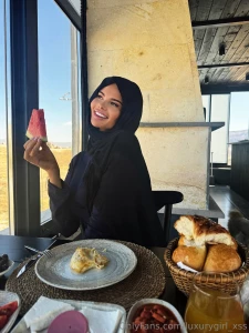 I m having lunch today with a beautiful view of the city but the thing