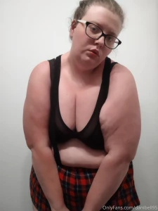 Decided to bring back the school girl outfit to show off my new part 3