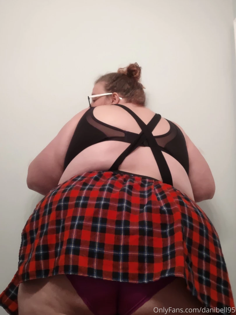 Decided to bring back the school girl outfit to show off my new part 1 